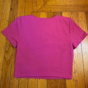Contour Crew T-Shirt Aritzia thumbnail 2