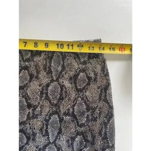 Y2K Express Sequin Snakeskin Pattern Mini Skirt - Black/Gold - Size XS 0289‎ thumbnail 5