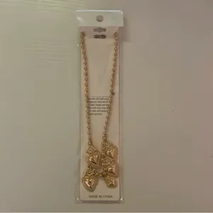 Gold Heart Multi Charm Pendant Beaded Necklace thumbnail 7