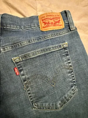 Levi’s Women’s Denim Blue Jeans thumbnail 6