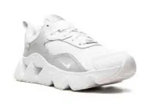 Nike‎ RYZ 365 white metallic sneakers size 9 thumbnail 1