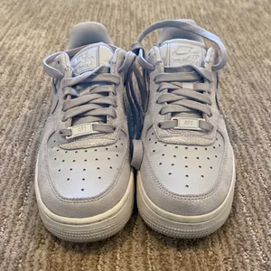 Nike Women's Air Force 1 '07 Prem Pure Platinum Glitter thumbnail 2