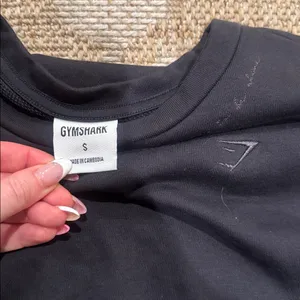 Gymshark Black Crop Top thumbnail 2