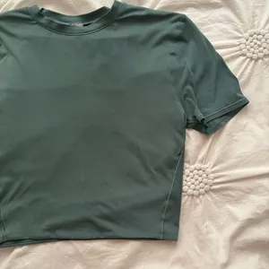 Lululemon Green Top thumbnail 5