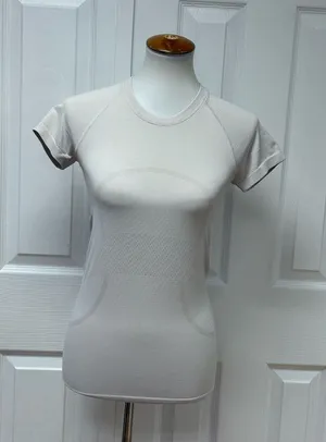 Lululemon Swiftly Tech‎ Short Sleeve Shirt - Size 6. thumbnail 1
