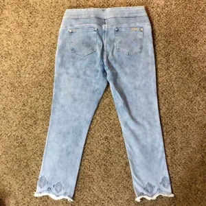 Luxe Denim Crop Jeans L (14-16) Used thumbnail 2