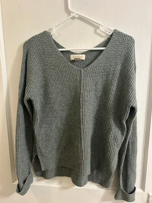 Women’s Sweater  thumbnail 1