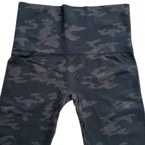 Like New SPANX Look At Me Now Camo Leggings Size Large thumbnail 7