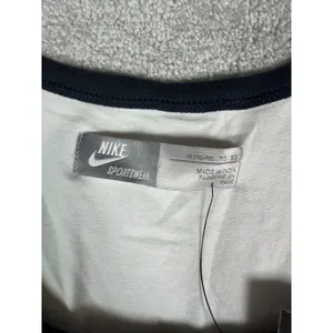 Nike Women's XL Tank Top NWT White Black Trim Pocket Swoosh Retro Y2K New* Read thumbnail 4