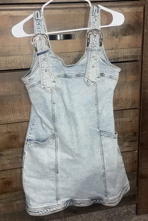 Denim Dress Boutique thumbnail 1