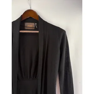 Women’s Víctor Alfaro Small Black Wool Cardigan thumbnail 2