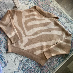 Storia Sweater thumbnail 5