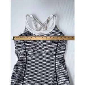Lululemon Athletic Workout Top‎ Size 8 Black White thumbnail 3