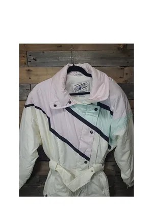 Profile Women’s pink and white ski suit thumbnail 2