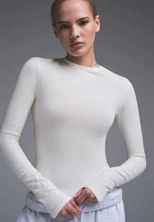SKIMS Long Sleeve T-Shirt XXS thumbnail 1
