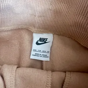 Nike Women’s Tan Joggers thumbnail 7