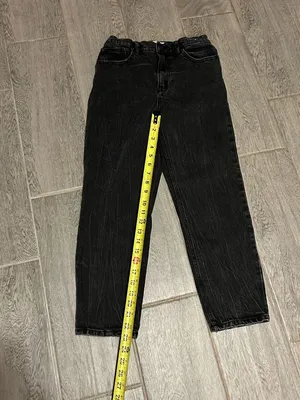 Abercrombie & Fitch Black The mom high rise jeans -size 26/2 thumbnail 3