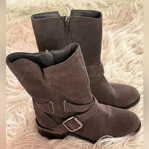 Vince Camuto Suede Moto Boots Size 6 Mid Calf Harness Buckle Black/Brown thumbnail 2