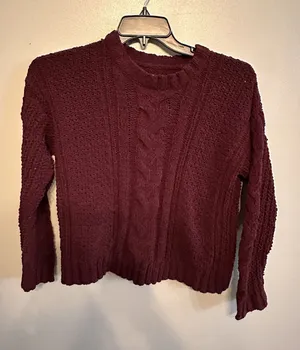 Aeropostale Burgundy Cable Knit Chunky Sweater Women's Size‎ S thumbnail 1
