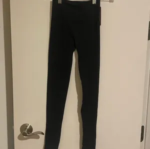 NWT SKIMS SOFT SMOOTHING SEAMLESS LEGGING ECLIPSE XS thumbnail 3