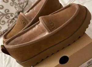UGG Platforms thumbnail 1