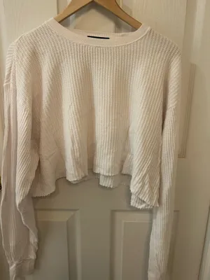 Brandy Melville Cropped Sweater thumbnail 1