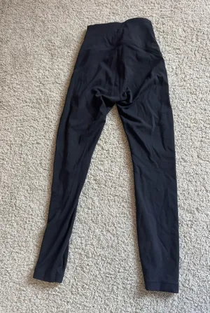 Instill Lululemon High-Rise 25" Leggings thumbnail 4