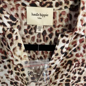 NEW Haute Hippie Tunic Top Sheer Leopard Print Chiffon Boho Modal Popover XS thumbnail 7