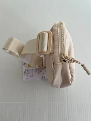 Sz Small Beige Adjustable Belt Crossbody Travel‎ Bag Zipper Pockets thumbnail 4