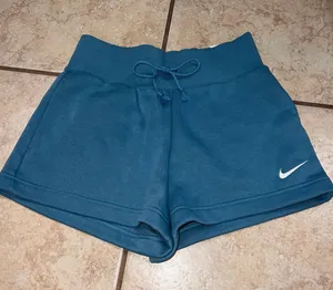 Nike Shorts thumbnail 1