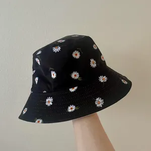 alice + olivia flower bucket hat  thumbnail 2