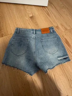 Princess Polly shorts thumbnail 3