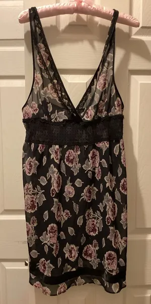 Women’s Victoria, secret nightgown large thumbnail 1