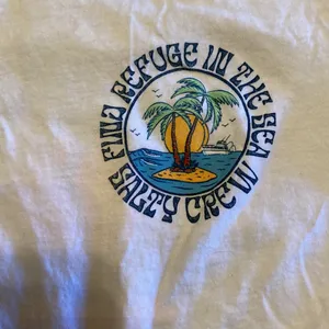 Salty Crew White Short Sleeve Graphic Shirt Size S thumbnail 4
