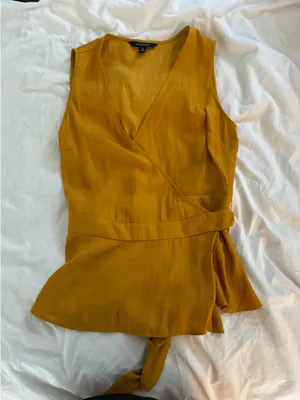 Banana Republic Tie top thumbnail 1