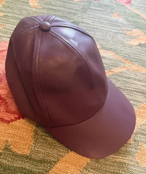 H&M hat thumbnail 1