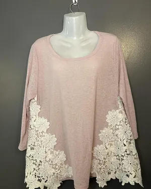 Umgee Shirt Womens Medium Pink Floral Crochet Lace Tunic Long Sleeve Top Boho thumbnail 1
