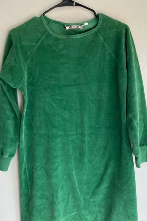Vintage Liz Claiborne Velvet Green long-sleeve green velour midi dress featuring thumbnail 4