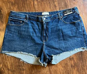 Abercrombie & fitch The Mom Short thumbnail 1