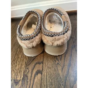 UGG Tazz Maxi Curly Chestnut Fur Slippers Womens Size 6 SOLD OUT thumbnail 10