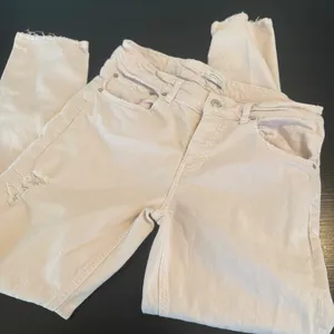 Zara Woman Premium Denim Distressed Slim‎ Jeans Blush Pink Raw Hem USA 6 EUR 38 thumbnail 6