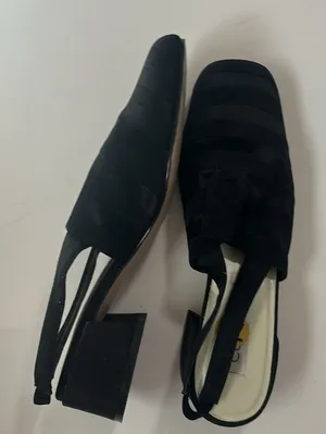 Black square toe chunky heeled shoes. Great condition. Worn twice! Size 7 1/2. thumbnail 1