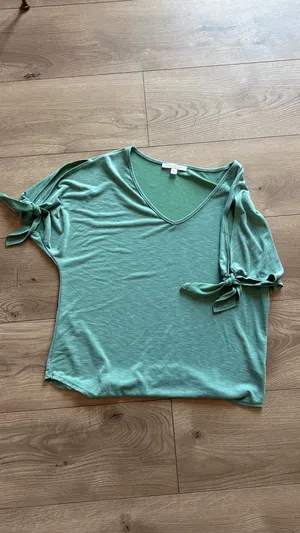Green Envelope LA Green Top thumbnail 2