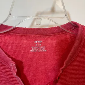 Aerie Shirt Long Sleeve Thermal Waffle Henley Red‎ Distressed Medium thumbnail 4