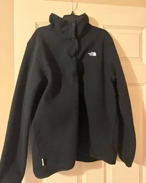 North face Pullover  thumbnail 1