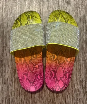 Slides Multiple Size 6 thumbnail 1
