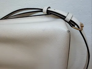 COACH TOWN BUCKET BAG chalk white gold hardware thumbnail 9