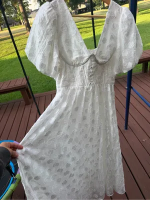 ASTR THE LABEL Sandy White Burnout Polka Dot Puff Sleeve Midi Dress Size S thumbnail 3