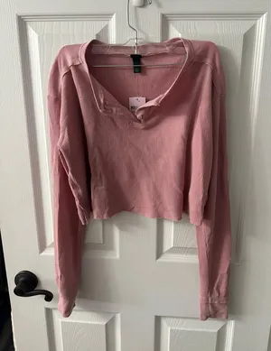 Cropped Long Sleeve Pink thumbnail 1