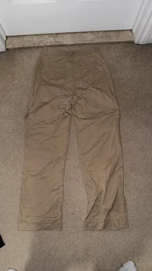 Abercrombie Khaki Cargo Pants thumbnail 3
